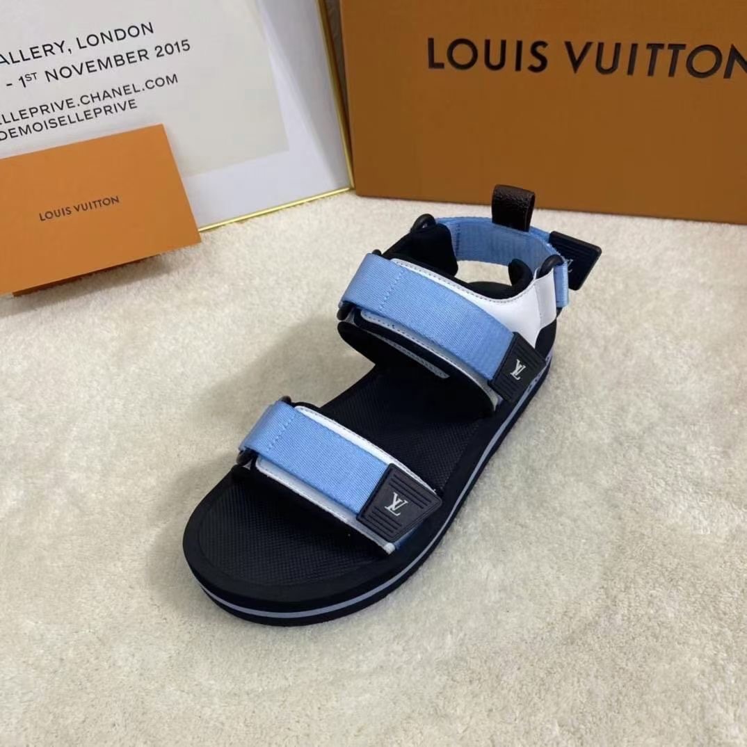 LV $81 gallery