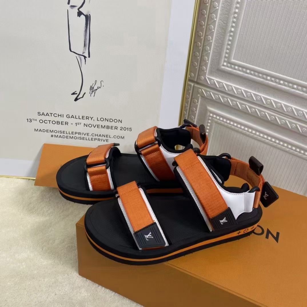 LV $81 gallery