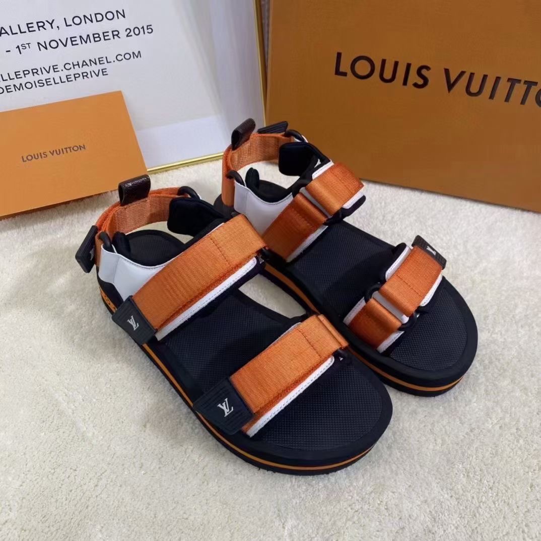 LV $81 gallery