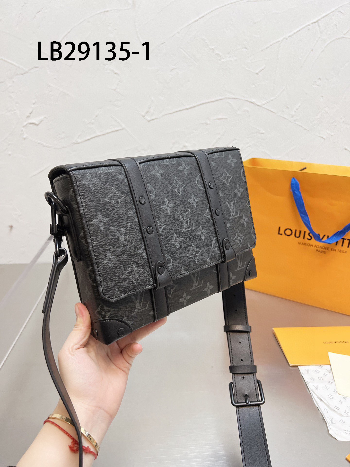 LV $81 gallery