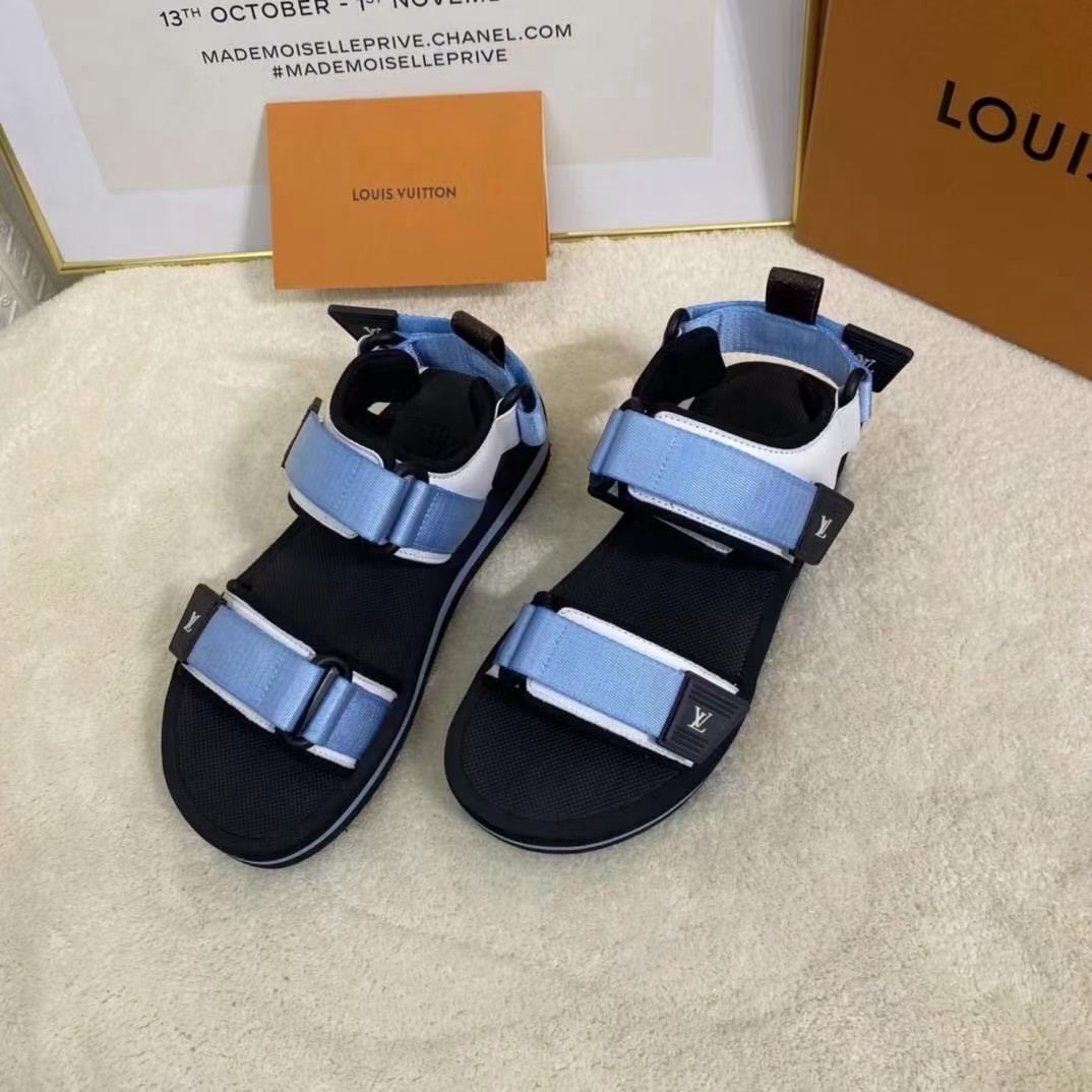 LV $81 gallery