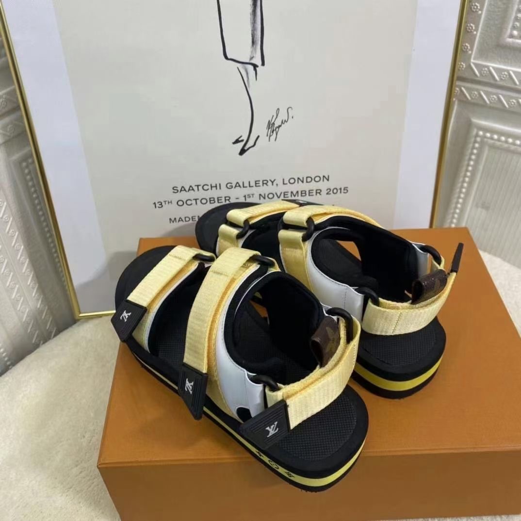 LV $81 gallery