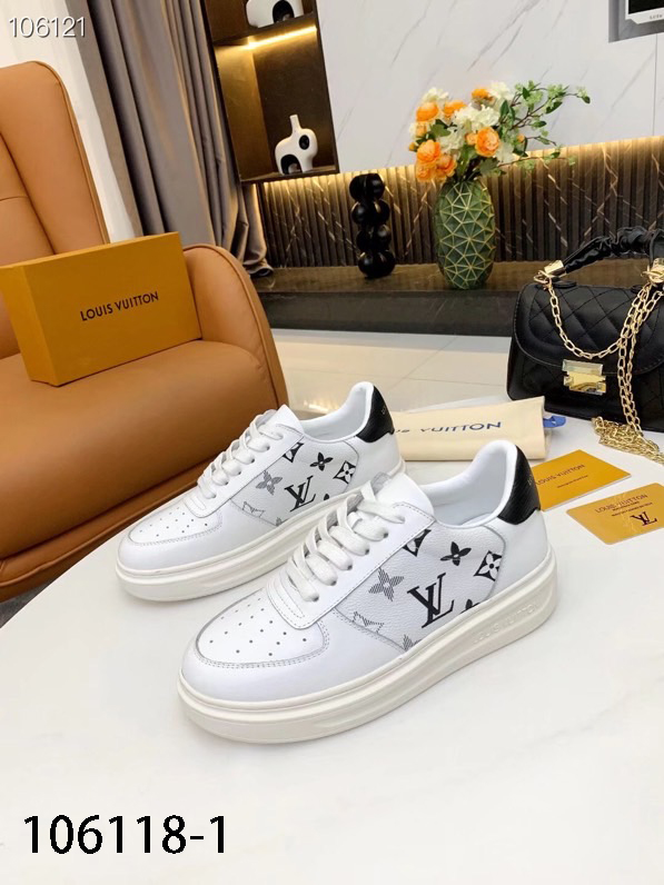 LV $82 gallery