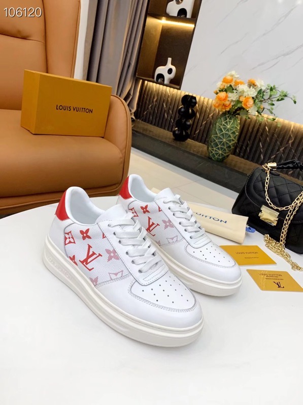 LV $82 gallery