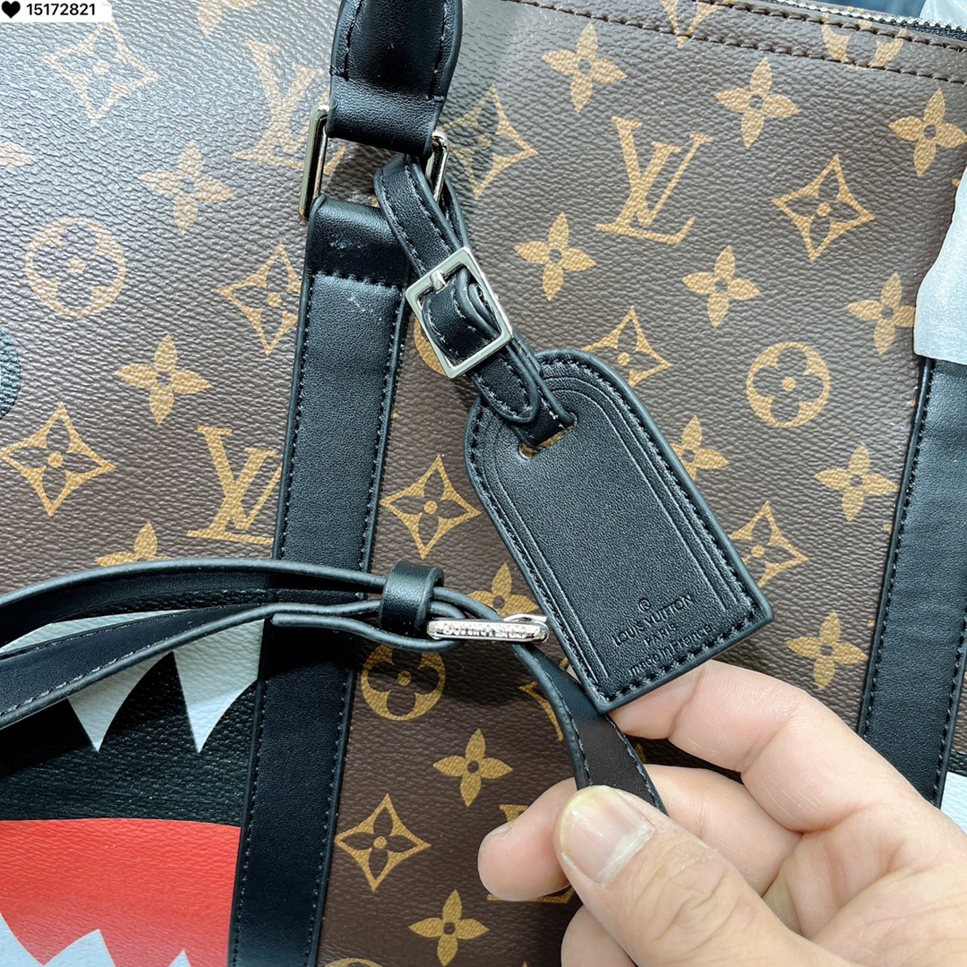 LV $82 gallery