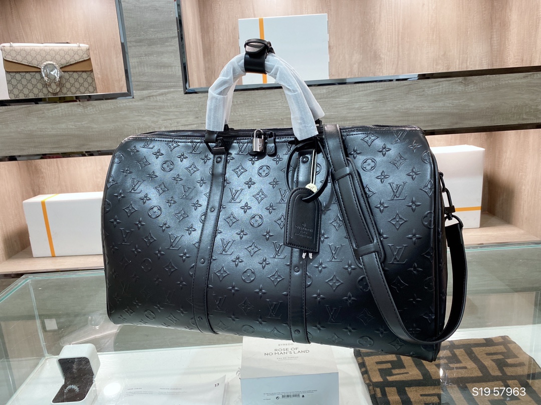 LV $82 gallery