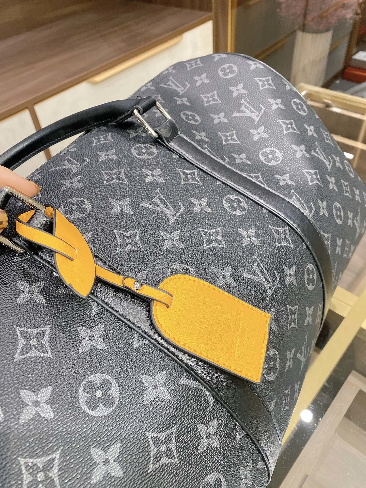 LV $82 gallery