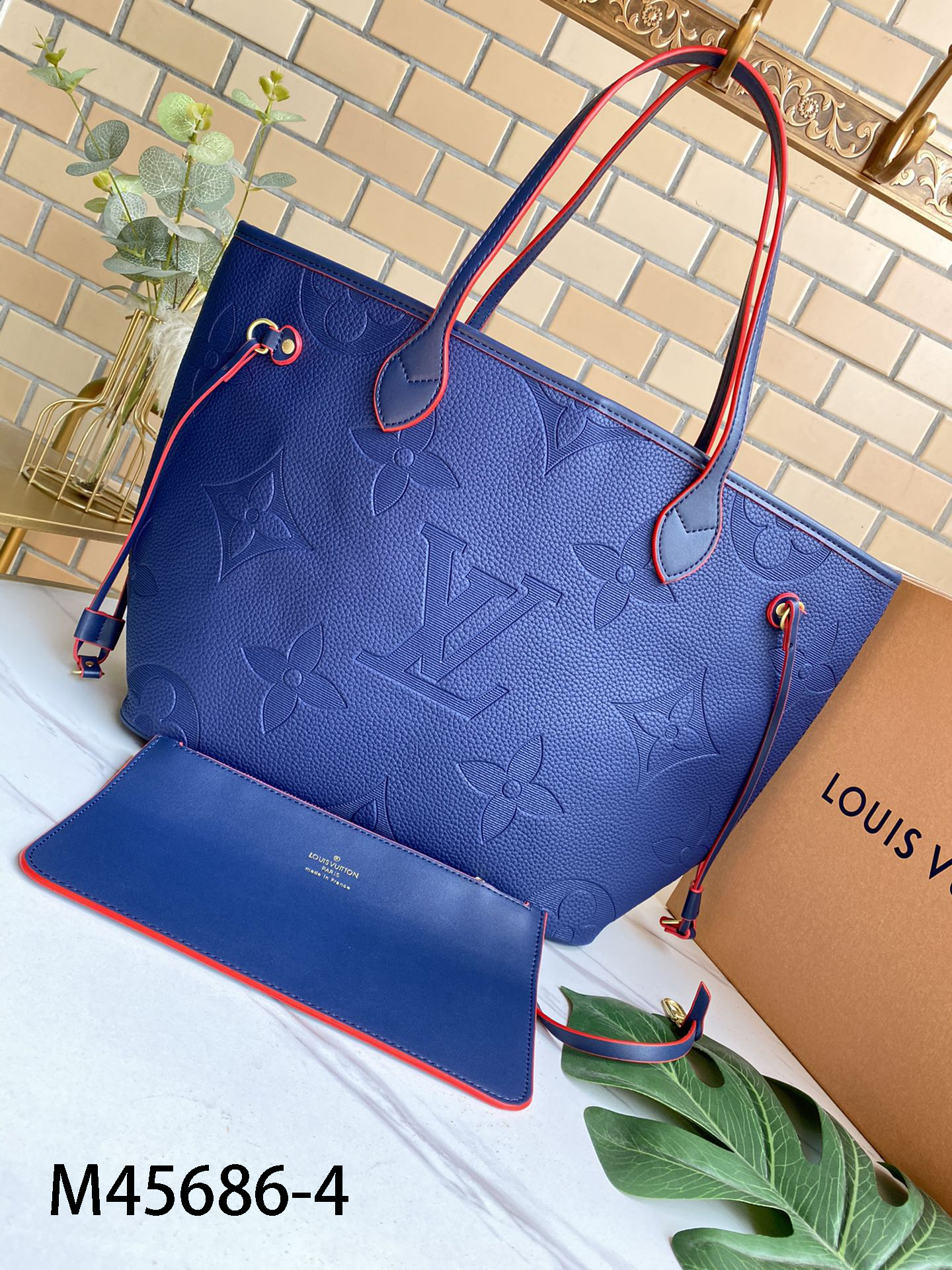 LV $82 gallery