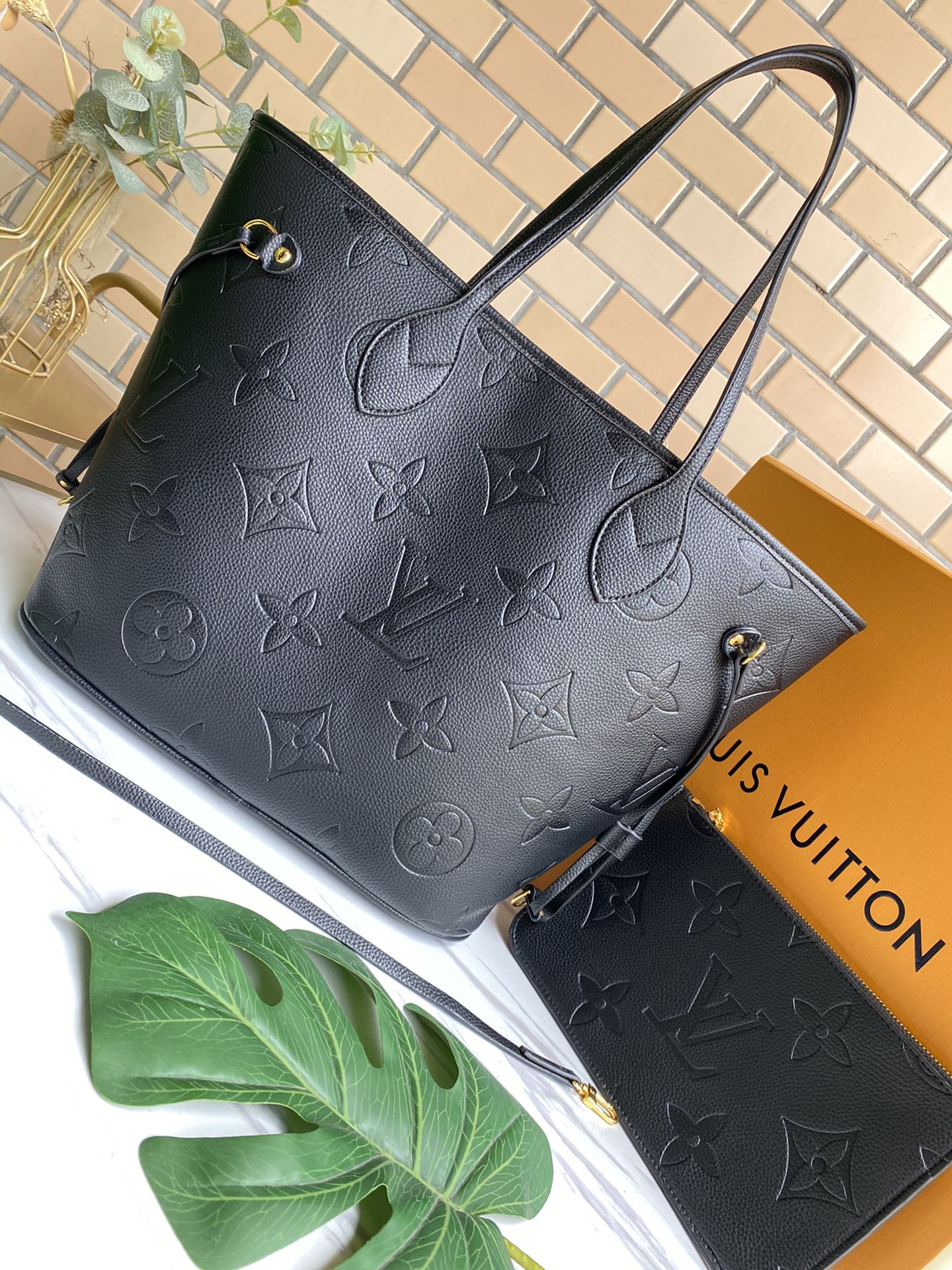 LV $82 gallery