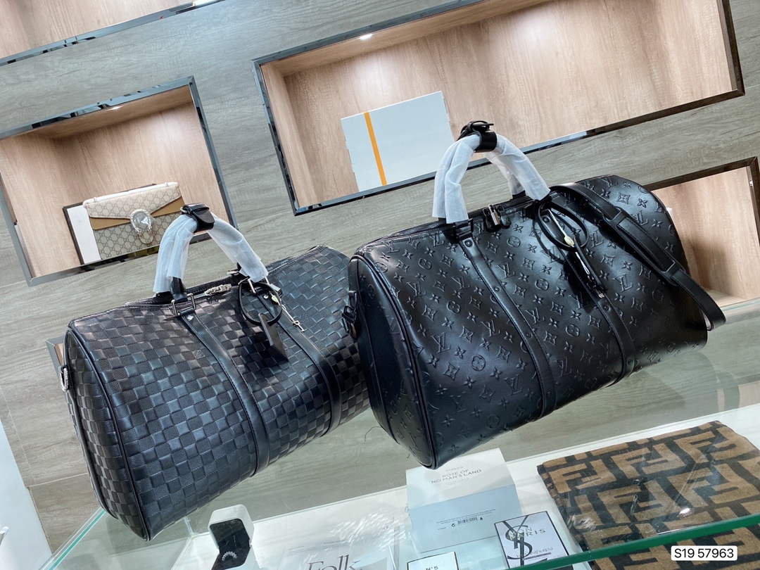 LV $82 gallery