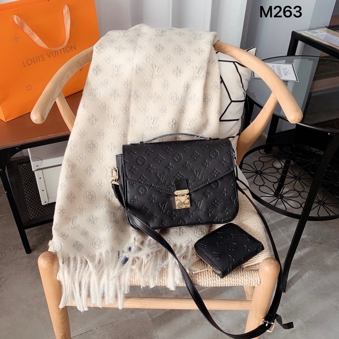 LV $82 gallery