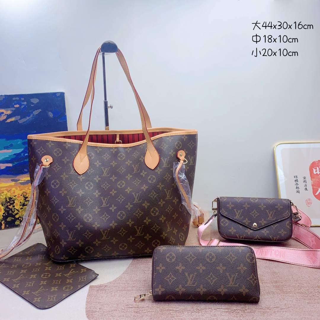 LV $82 gallery