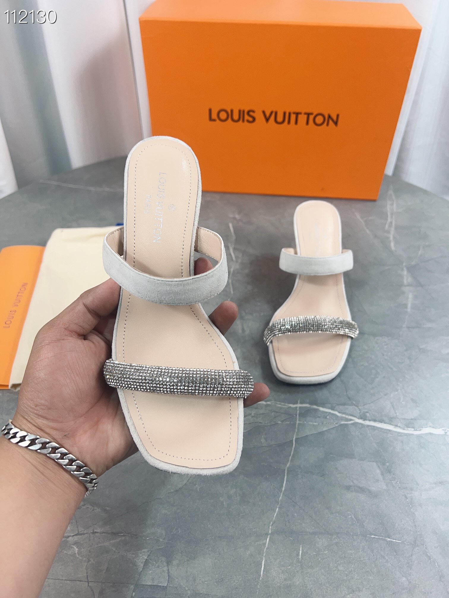 LV $82 gallery