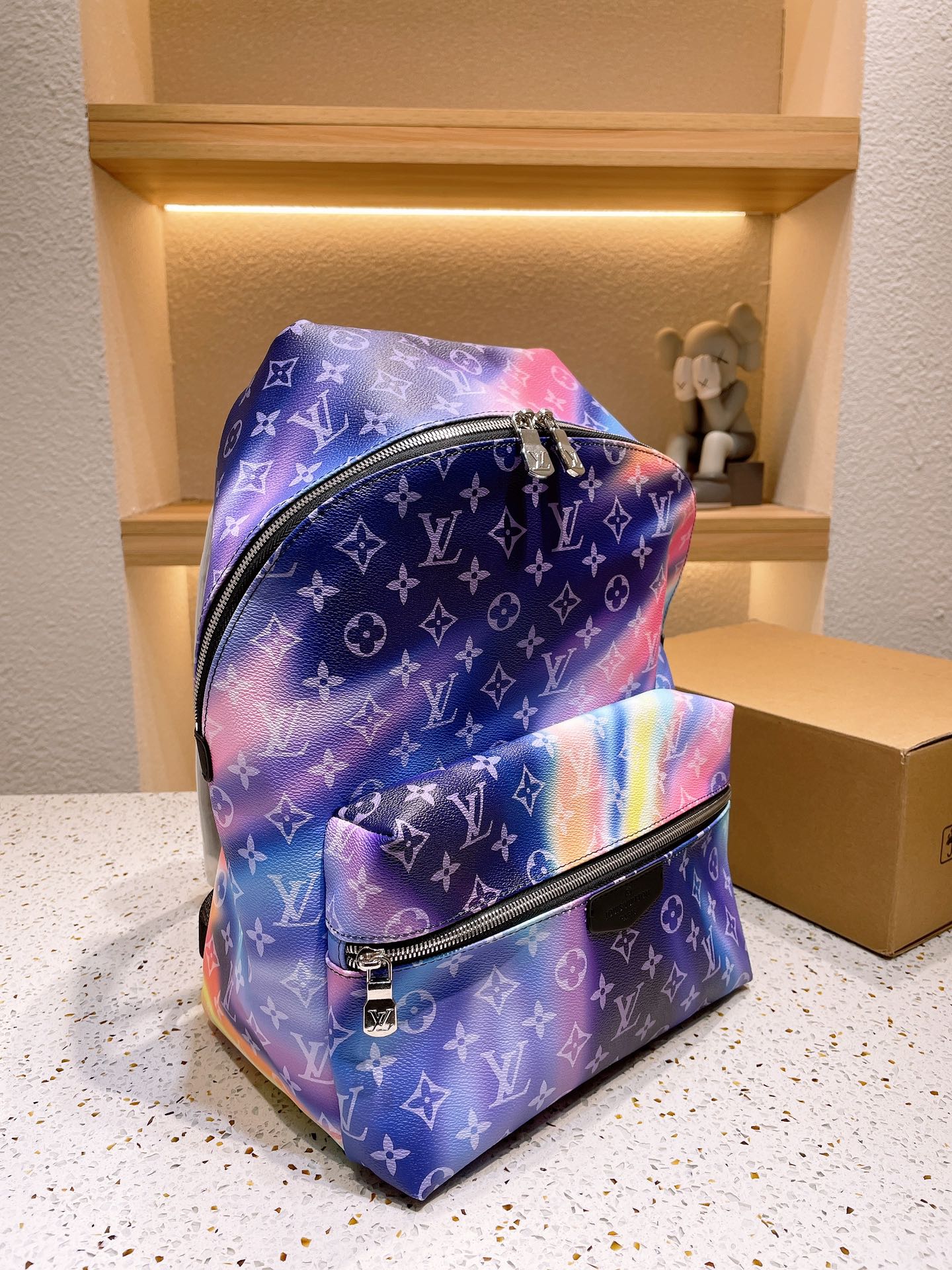 LV $82 gallery