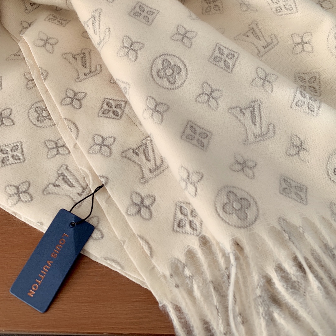 LV $82 gallery