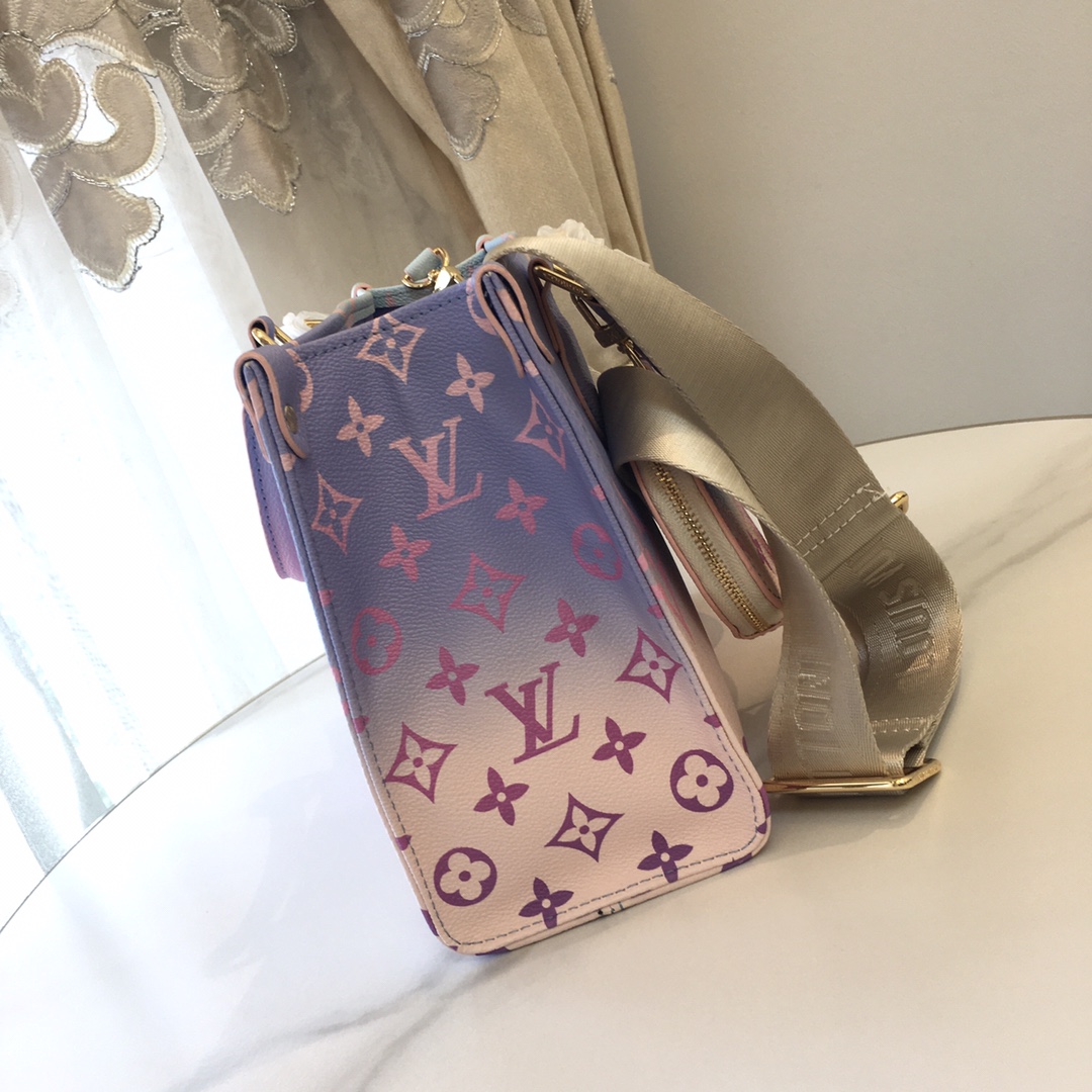 LV $82 gallery