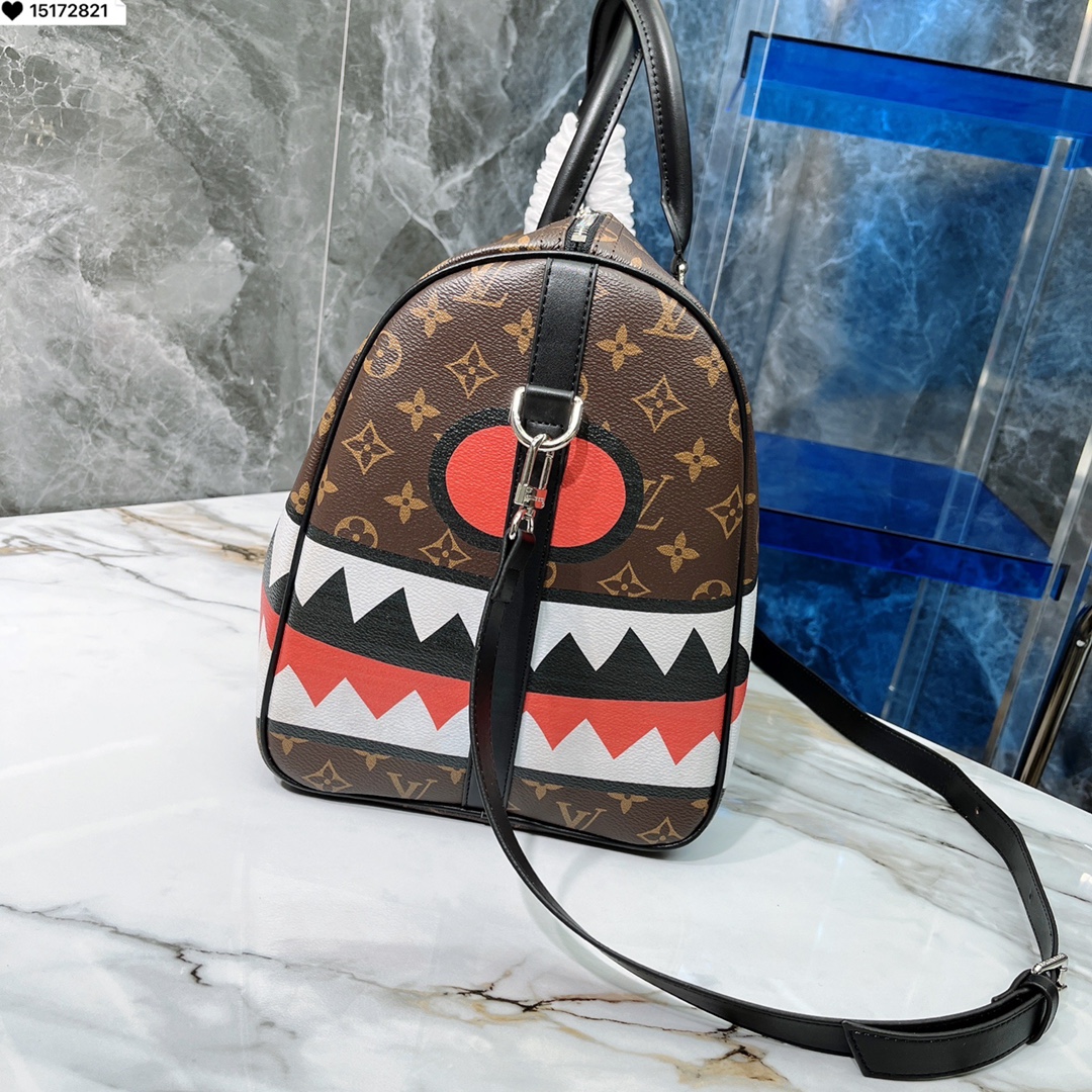 LV $82 gallery