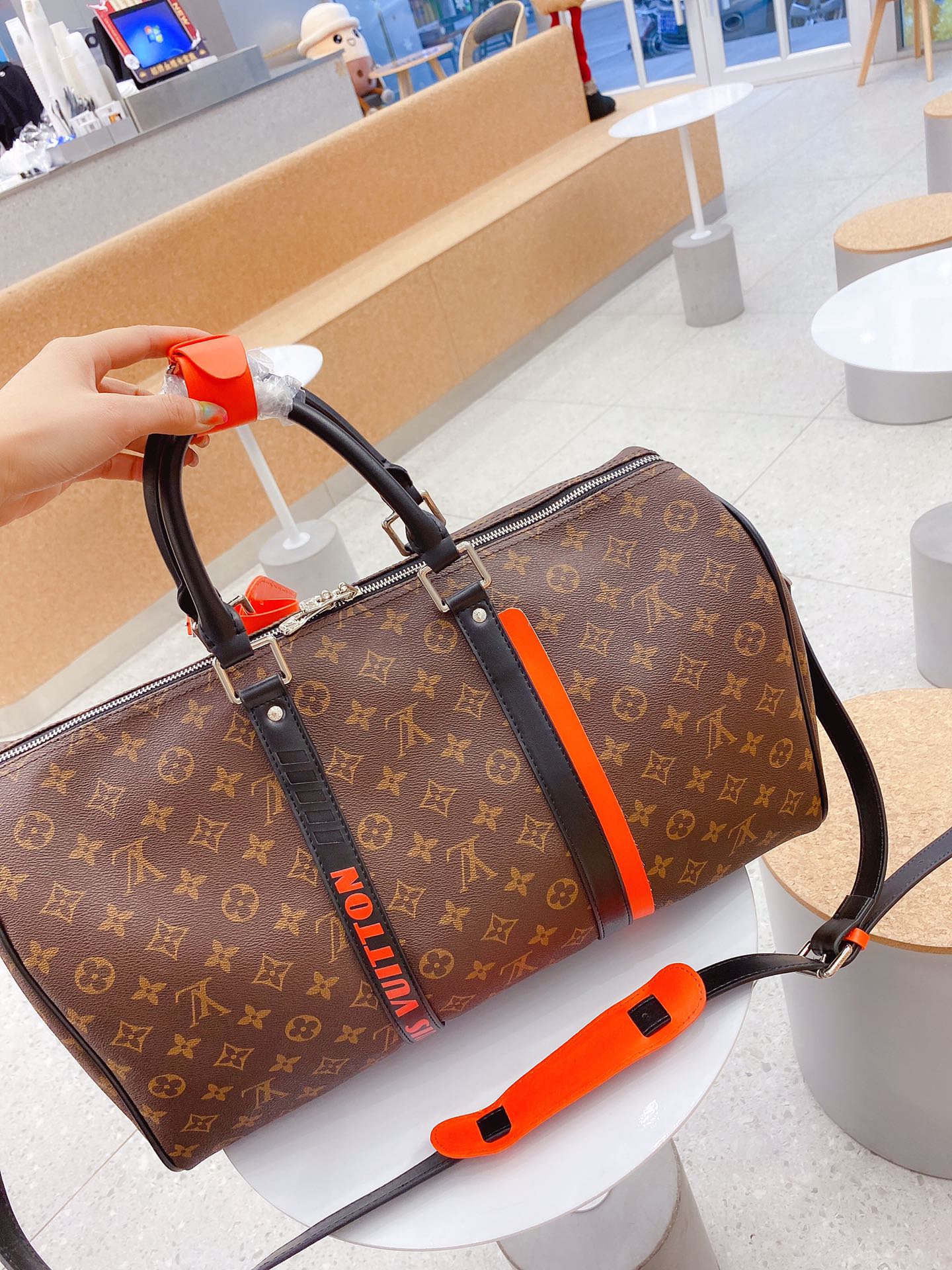 LV $82 gallery