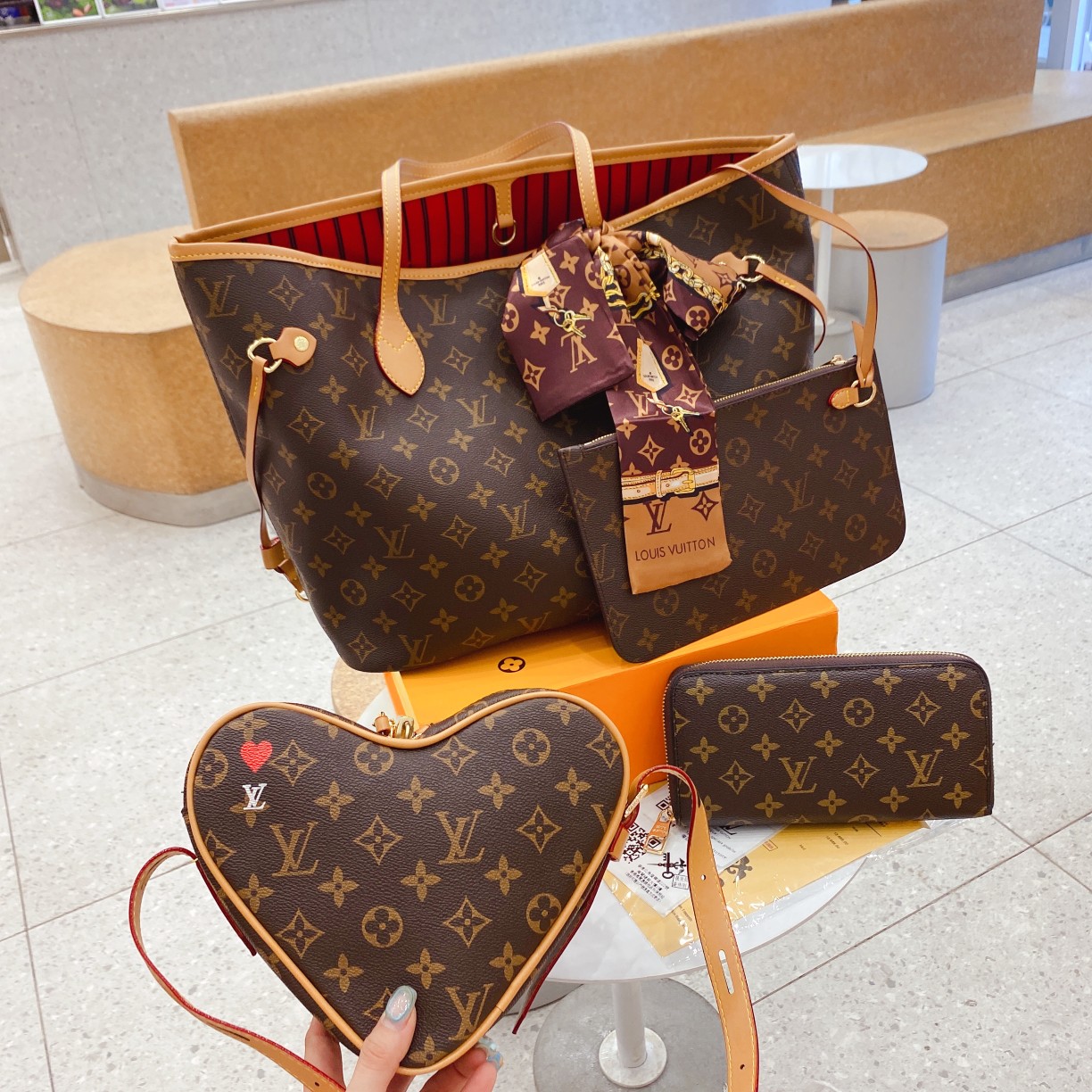 LV $82 gallery