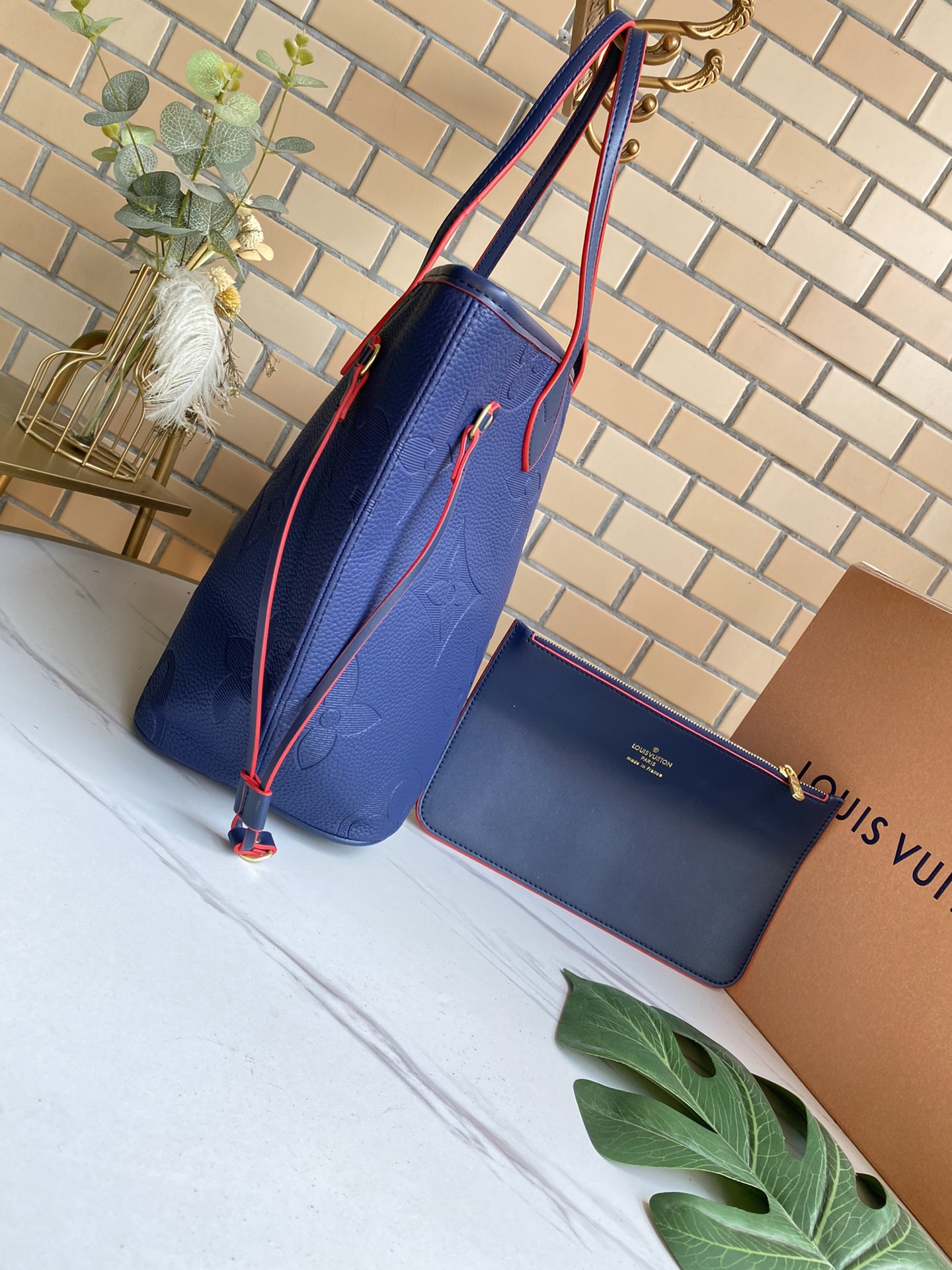 LV $82 gallery