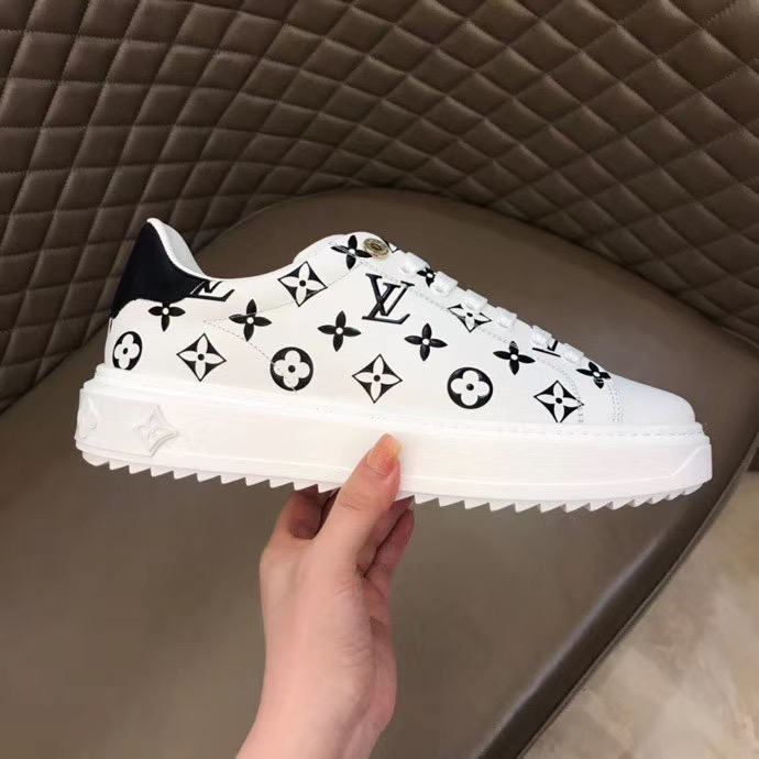 LV $83 gallery