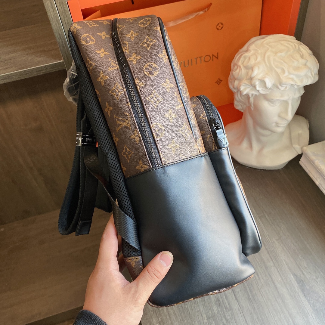 LV $83 gallery