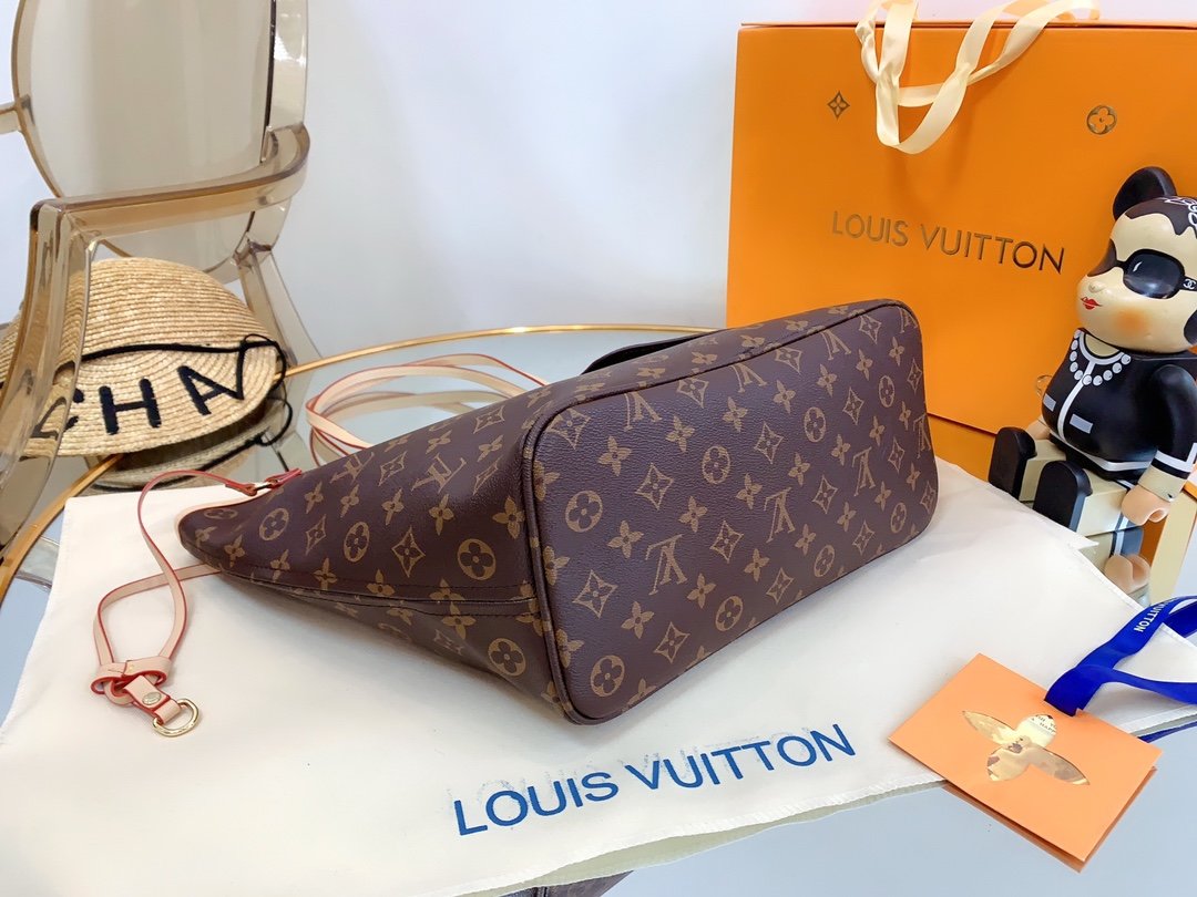 LV $83 gallery