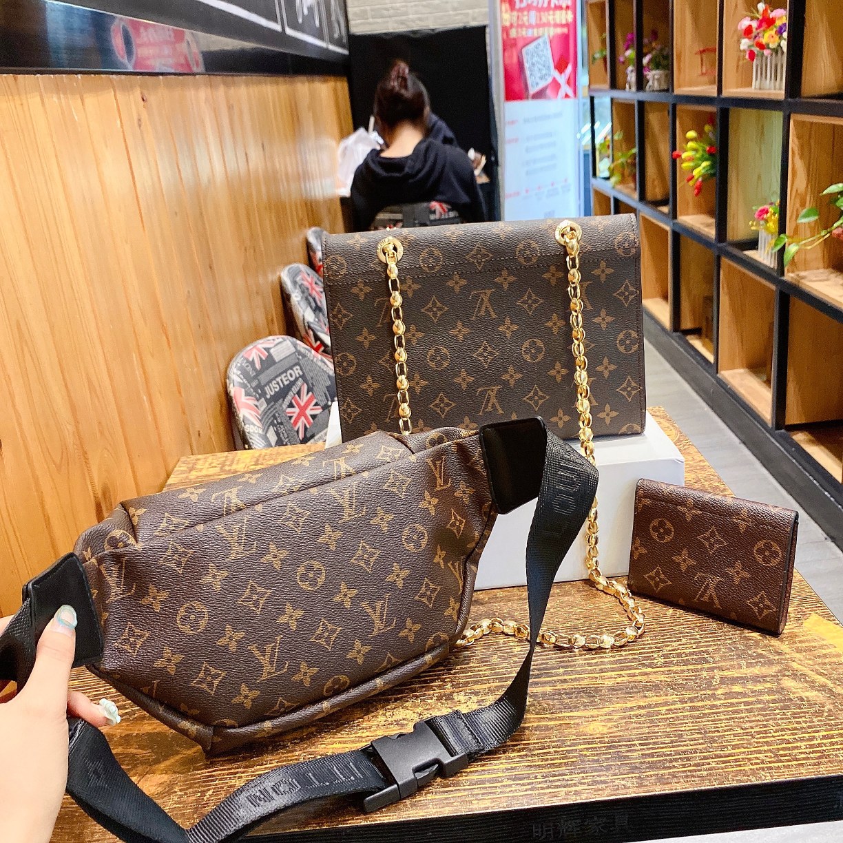 LV $83 gallery