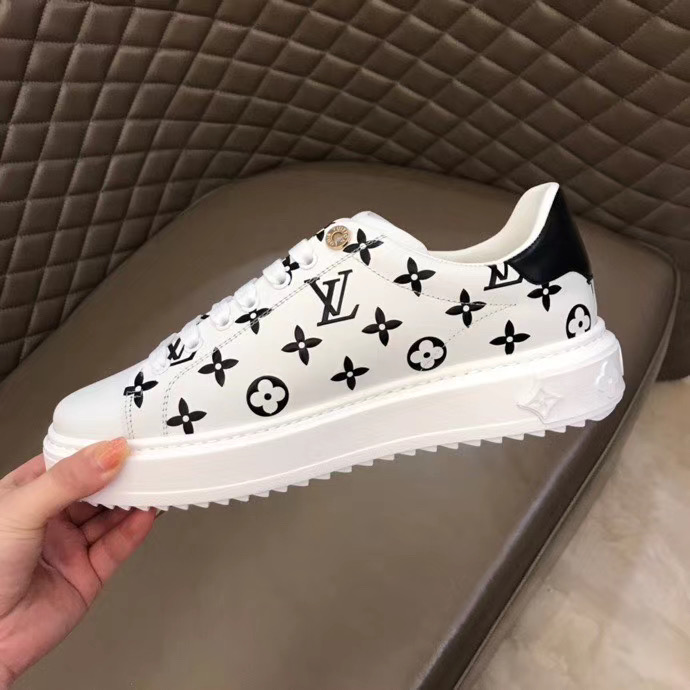 LV $83 gallery