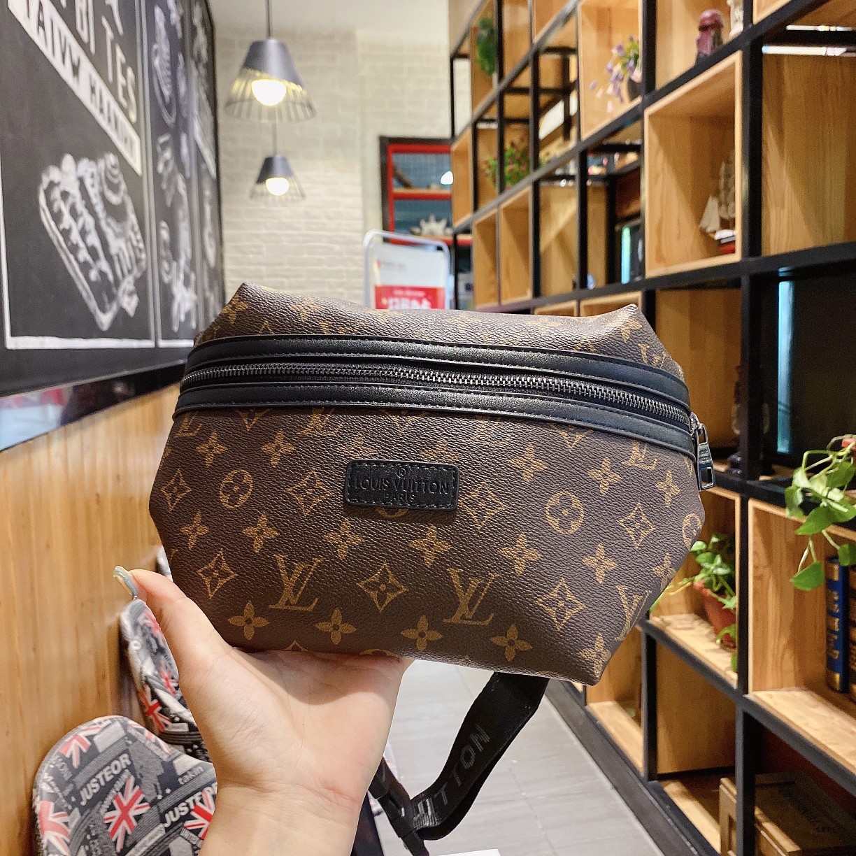 LV $83 gallery