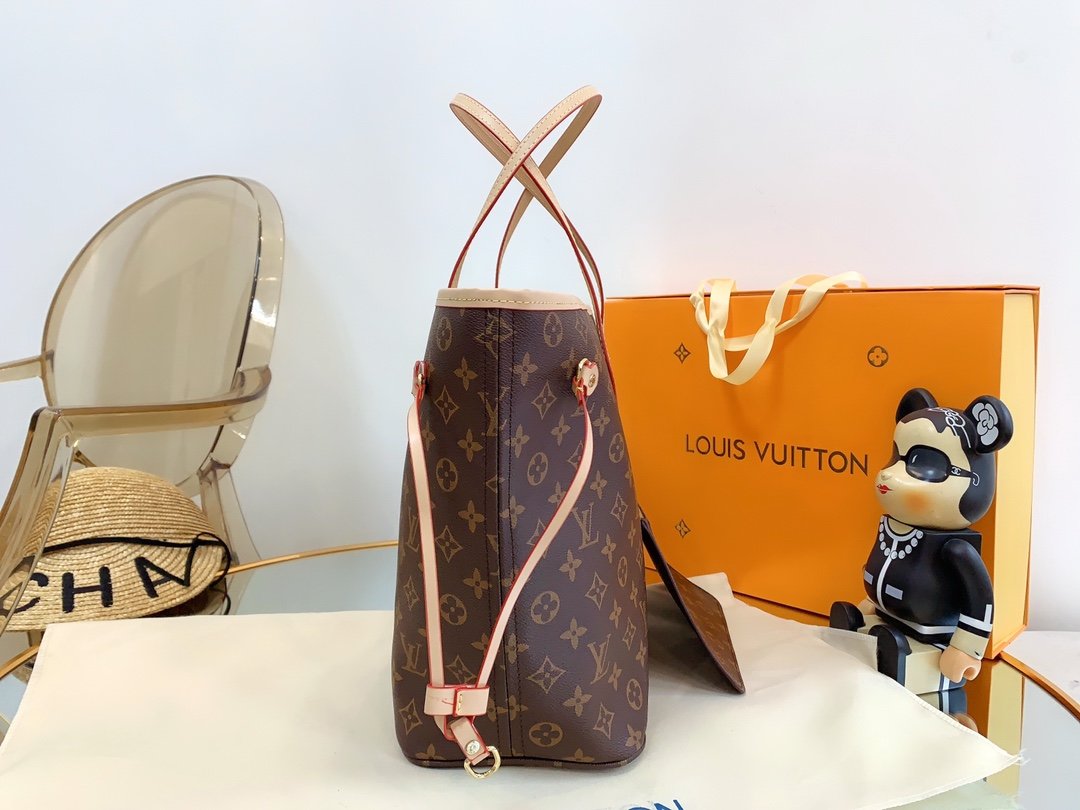 LV $83 gallery