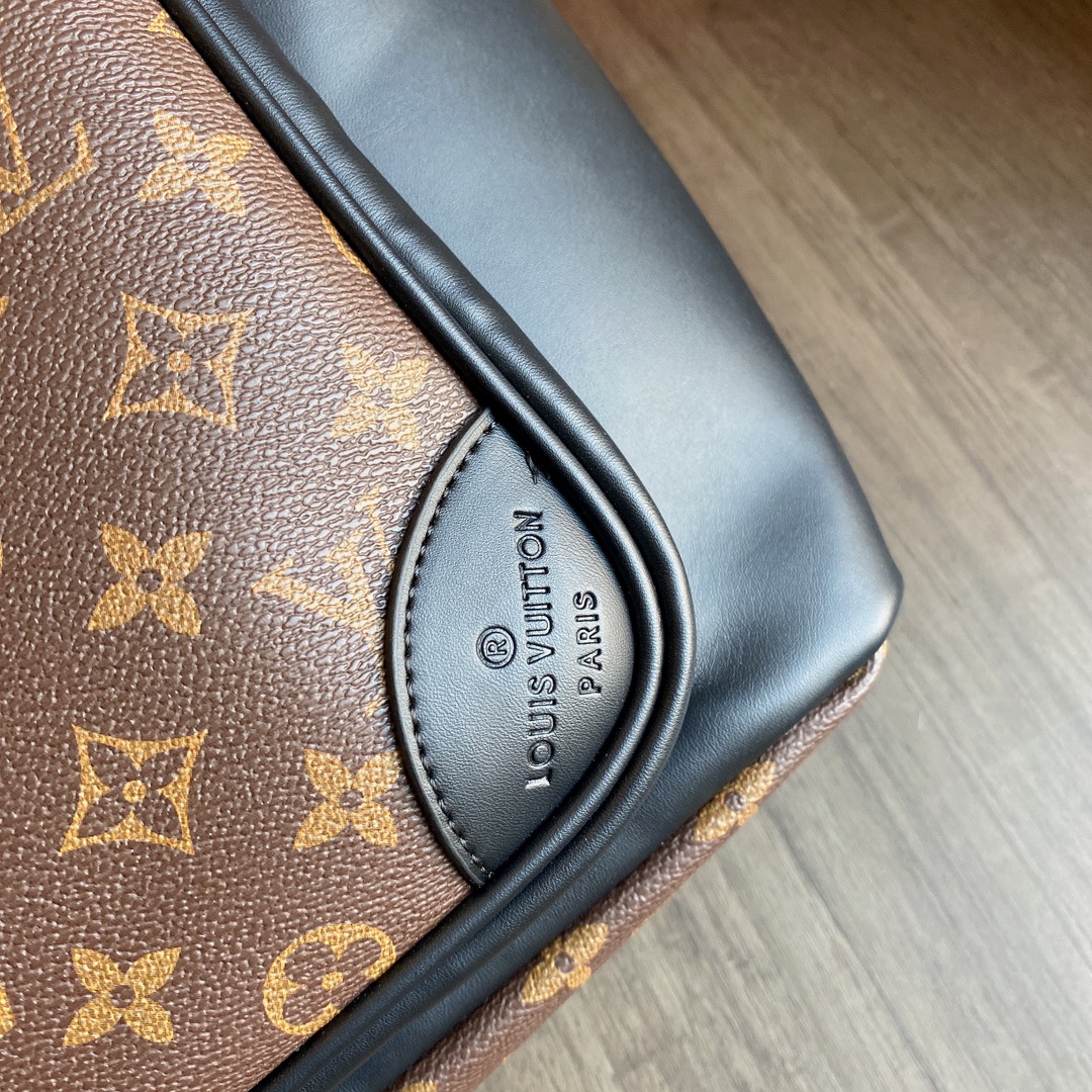 LV $83 gallery