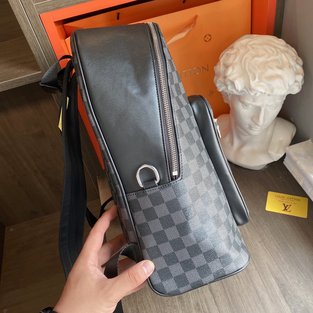 LV $83 gallery