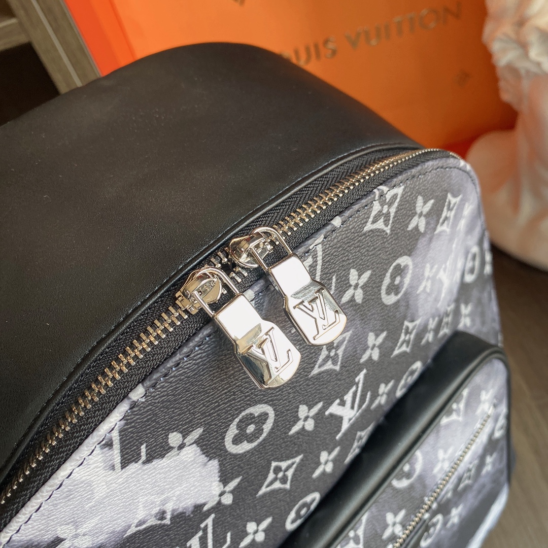 LV $83 gallery