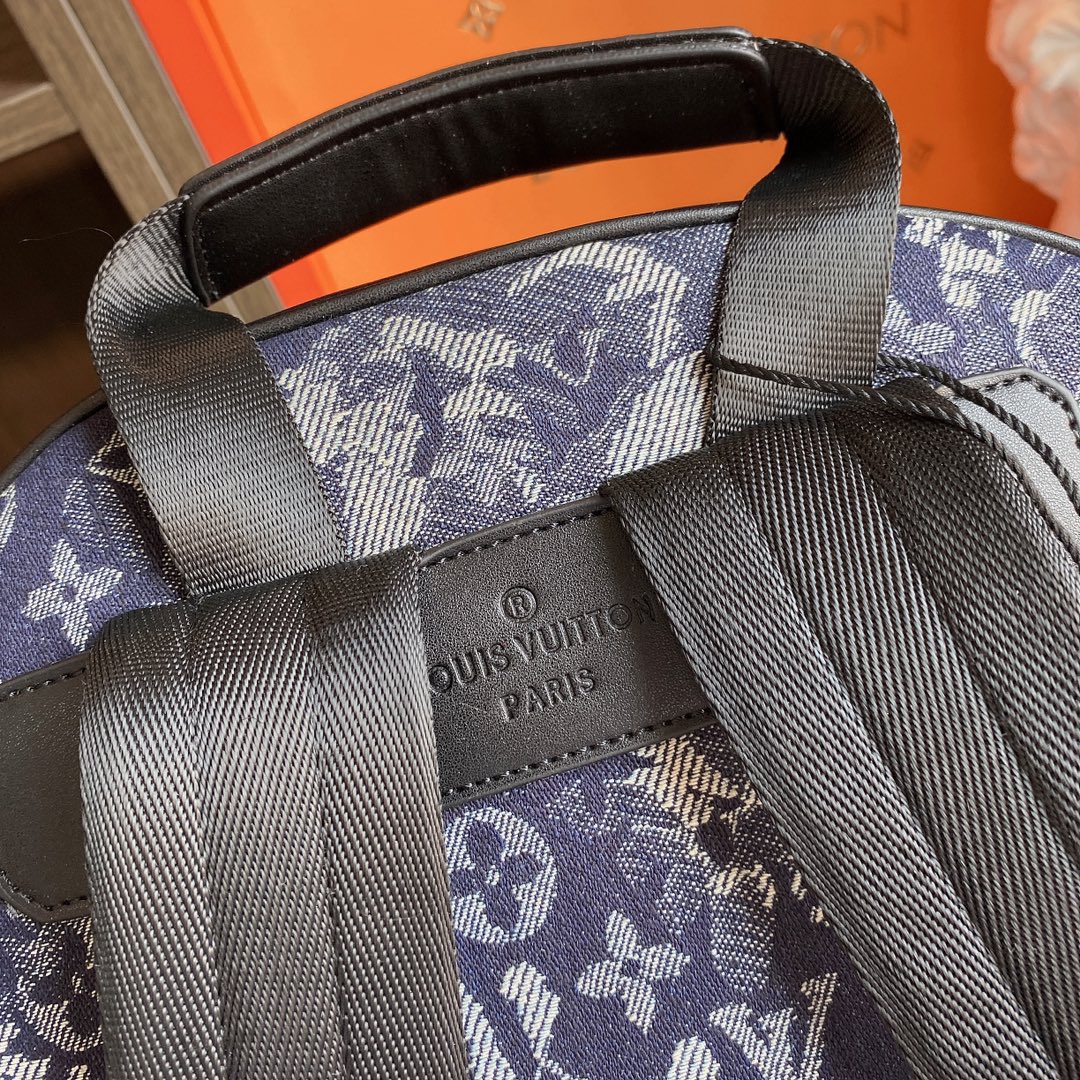 LV $83 gallery