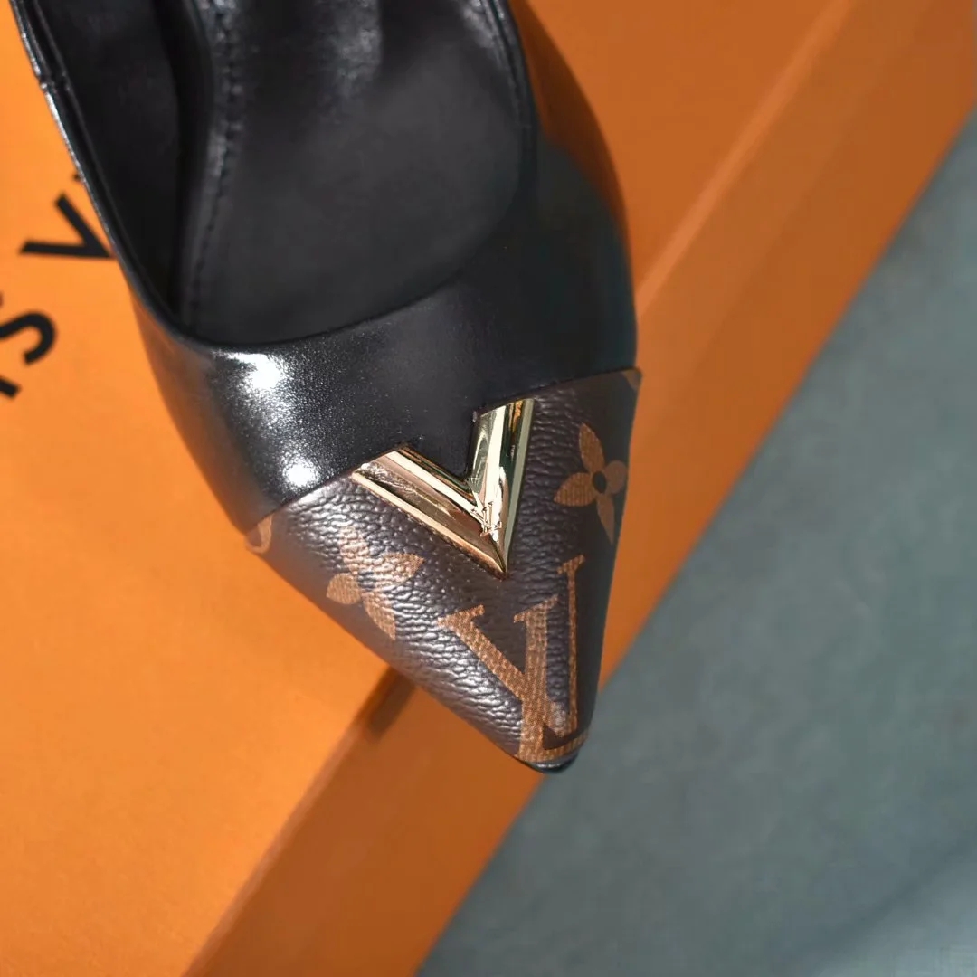 LV $83 gallery