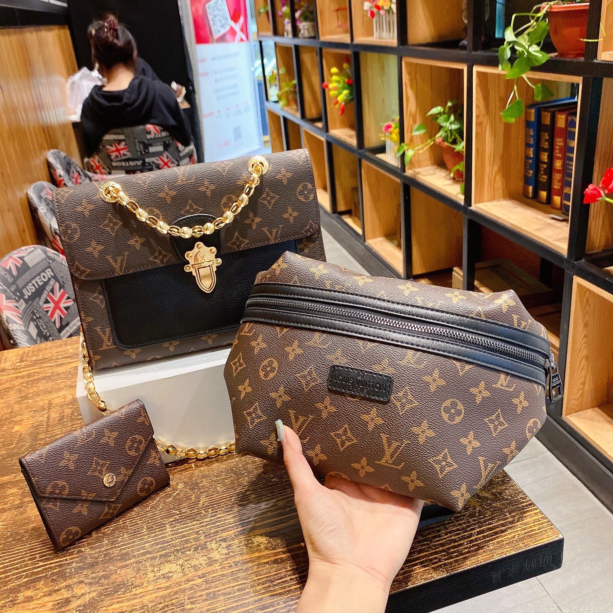 LV $83 gallery