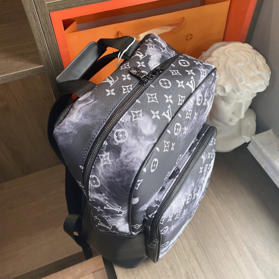 LV $83 gallery