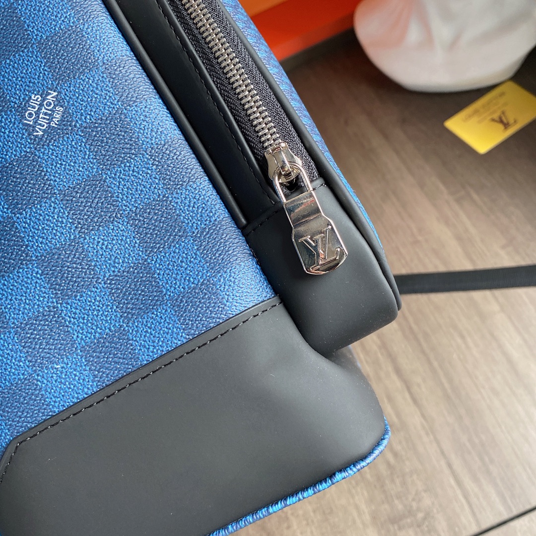 LV $83 gallery