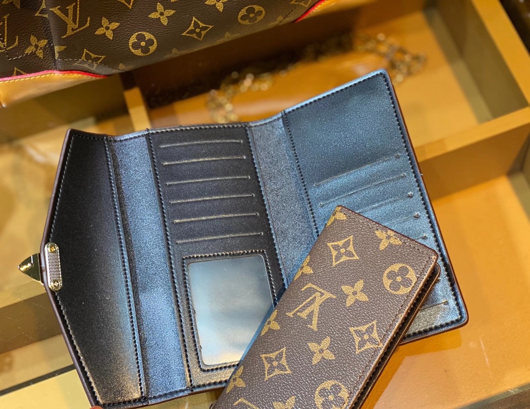 LV $84 gallery