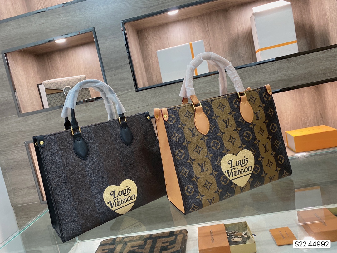 LV $84 gallery