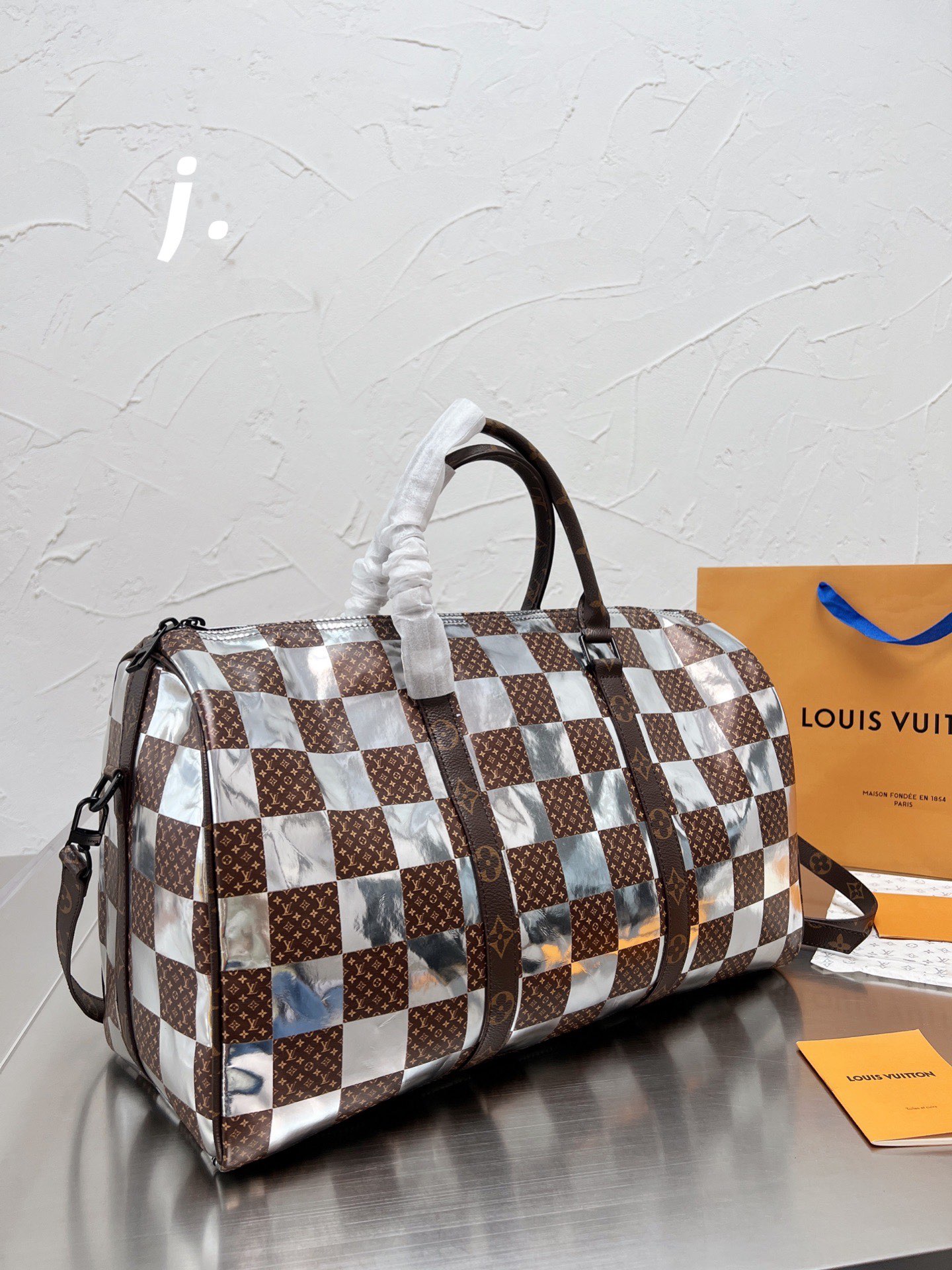 LV $84 gallery