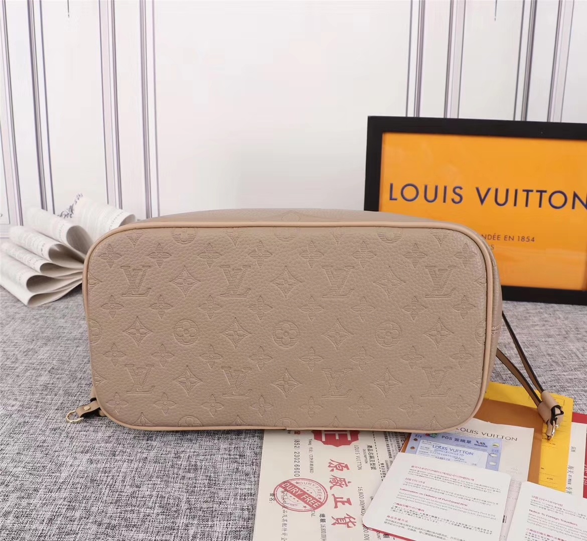 LV $84 gallery