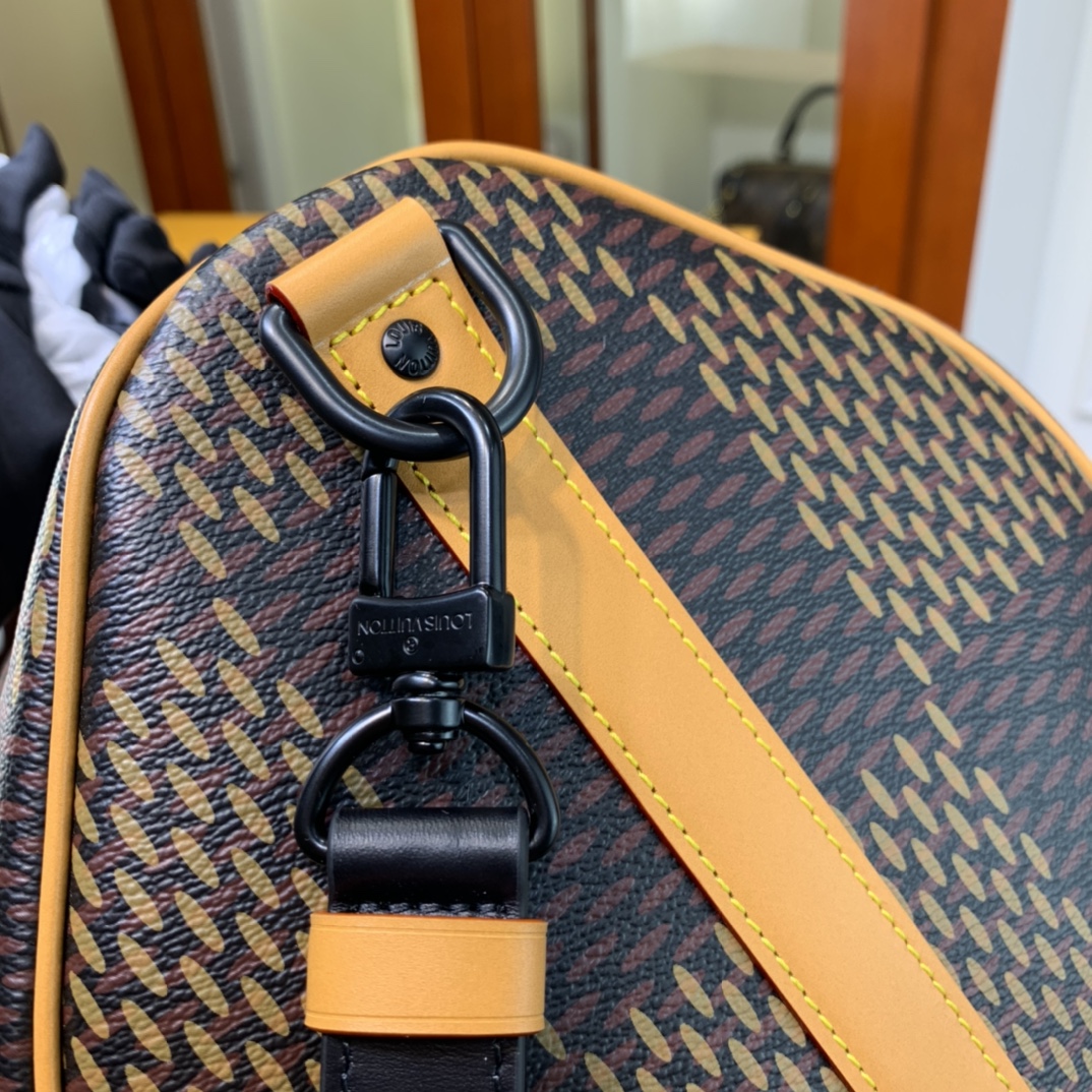 LV $84 gallery