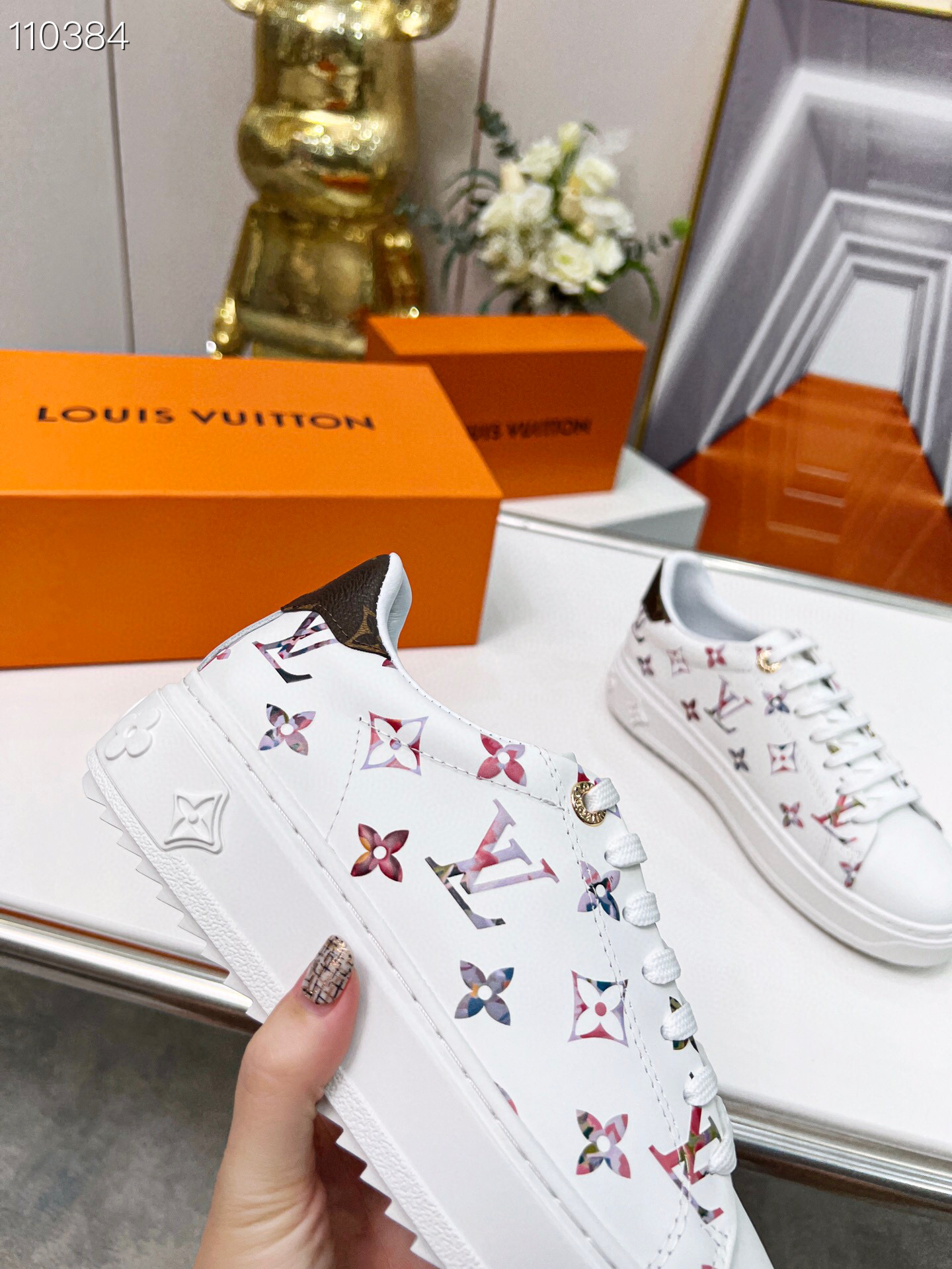 LV $84 gallery