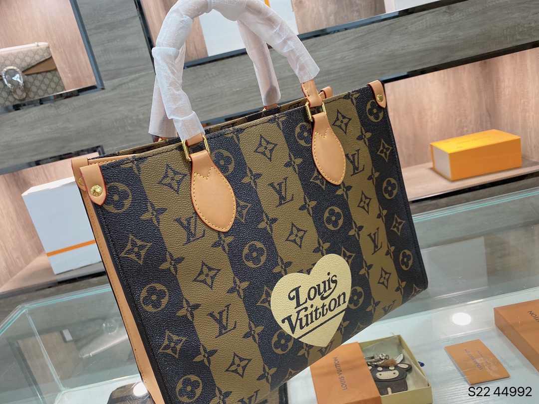 LV $84 gallery