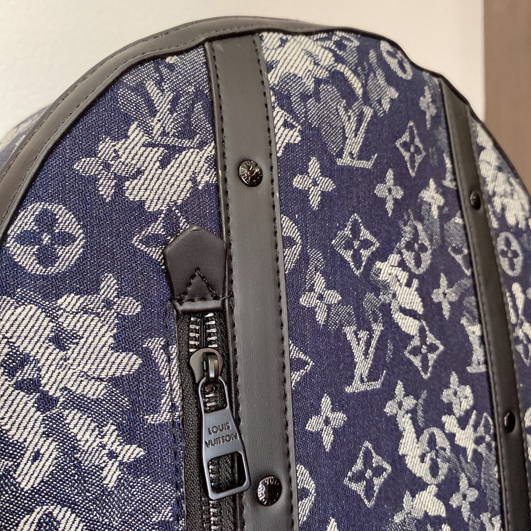 LV $85 gallery