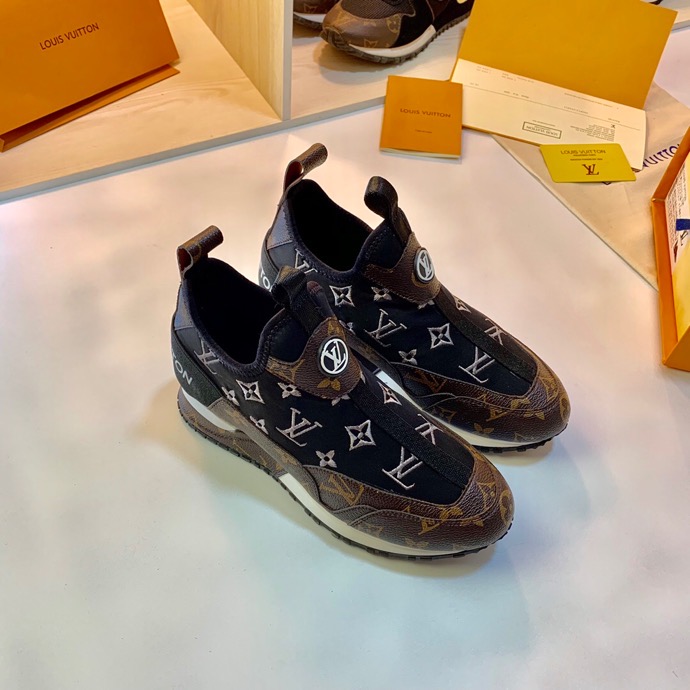 LV $85 gallery