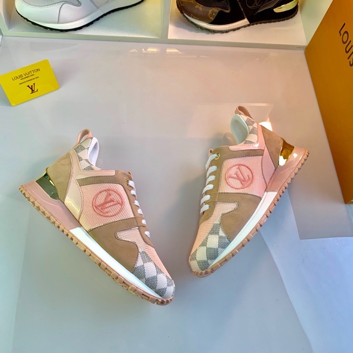 LV $85 gallery