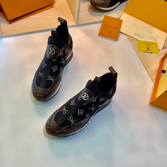 LV $85 gallery